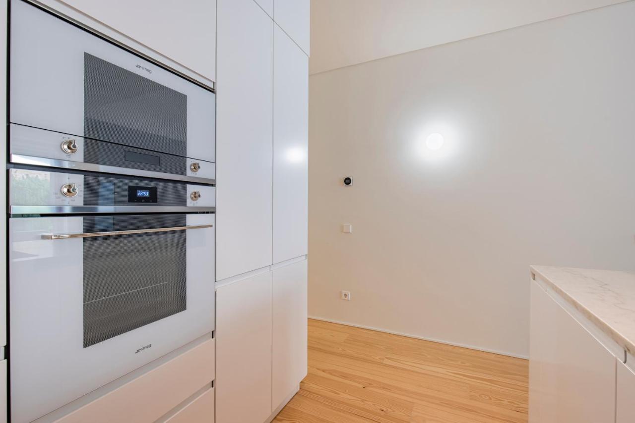 Lejlighed Deluxe 2bdr W/ Patio By Lovelystay Lisboa
